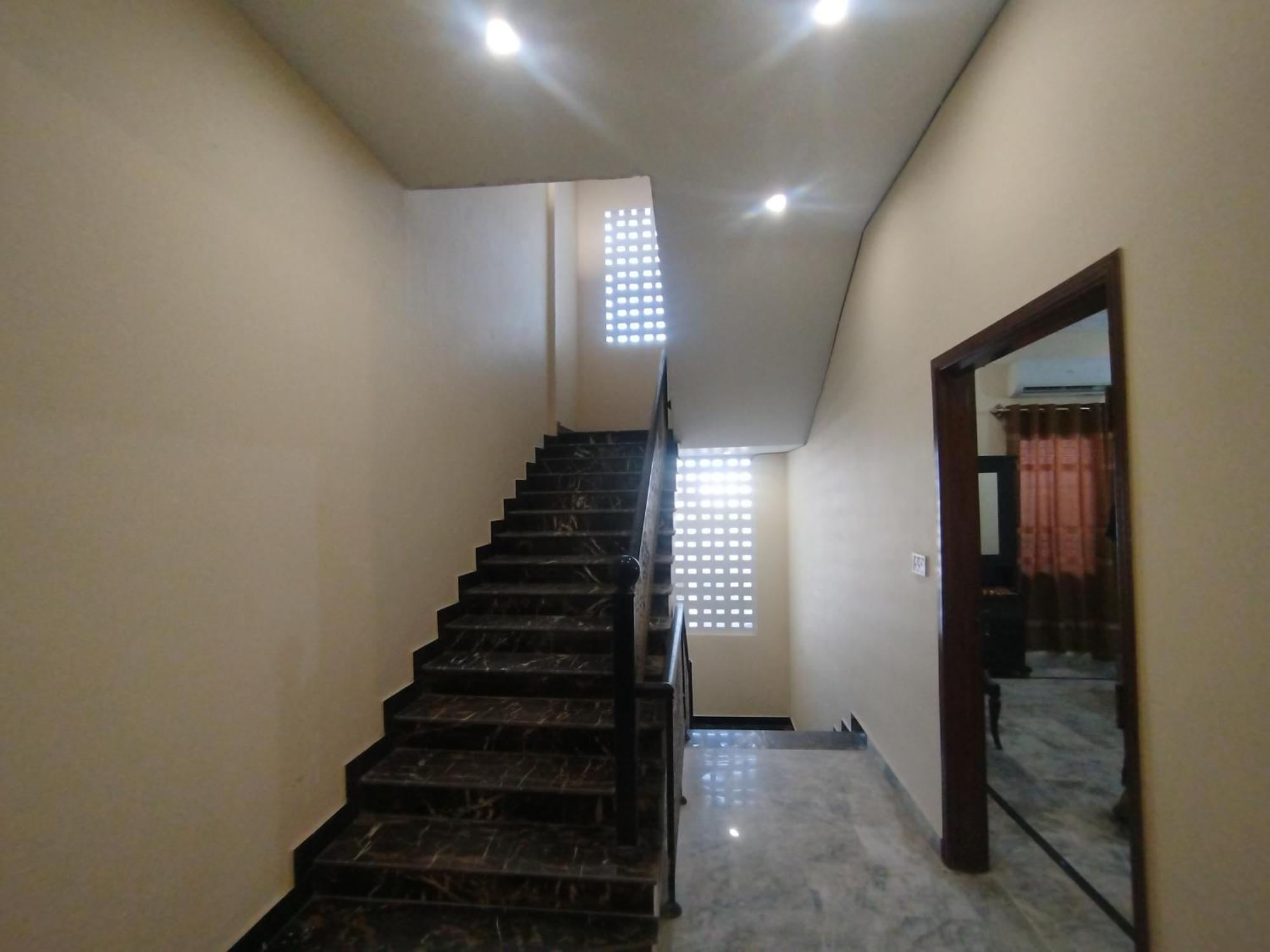 Hotel Crown Plaza, Near Karachi Airport, Darul Sehat Hospital, Dow, Agha Khan And Liaqat Hospital ภายนอก รูปภาพ