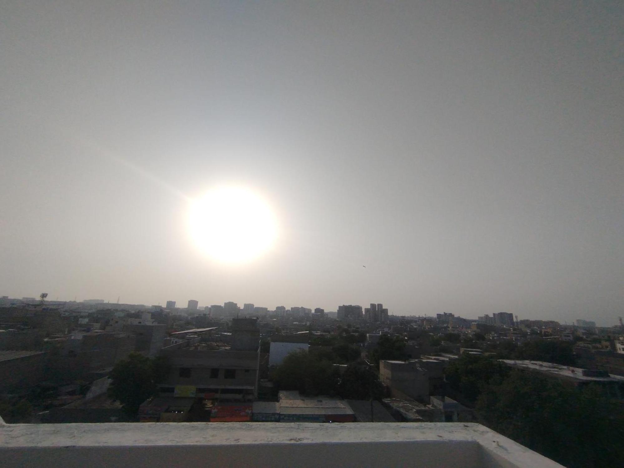 Hotel Crown Plaza, Near Karachi Airport, Darul Sehat Hospital, Dow, Agha Khan And Liaqat Hospital ภายนอก รูปภาพ